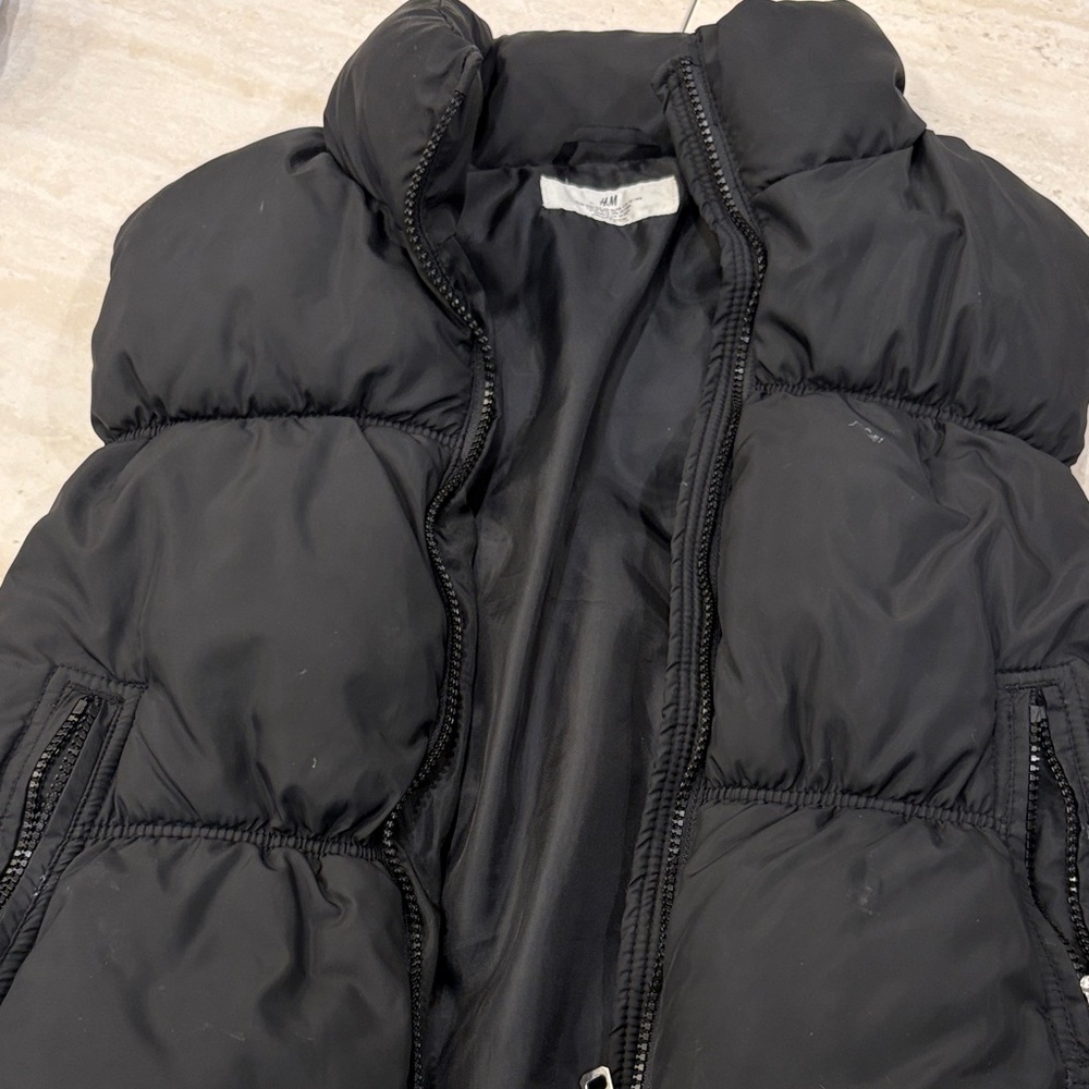H&M Black Puffer Vest